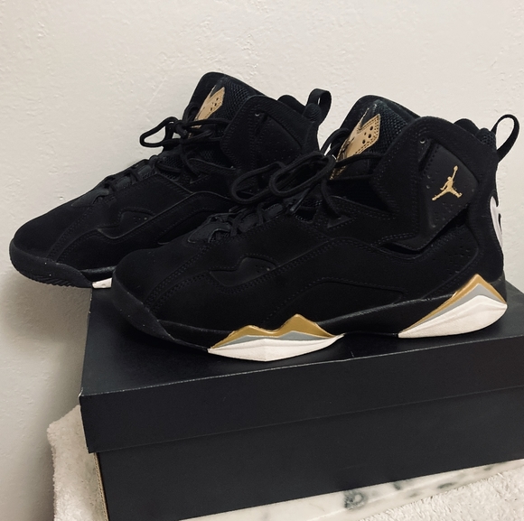 Jordan | Shoes | Jordans 7 True Flight 